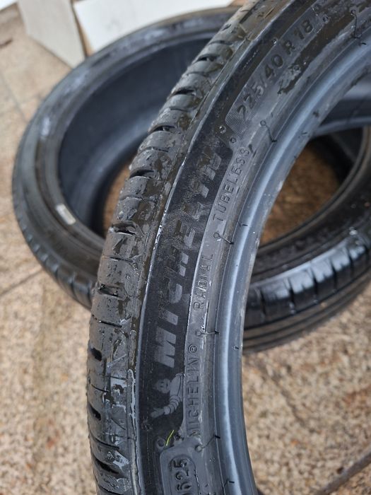 Pneus Michelin 225/40R18 92y