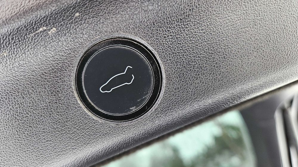 Tesla Model Y Long Range Dual Motor
