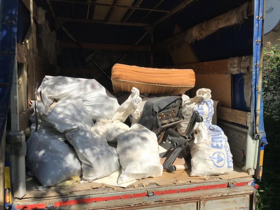 Вивіз будівельного сміття, старих меблів, техніки та інше