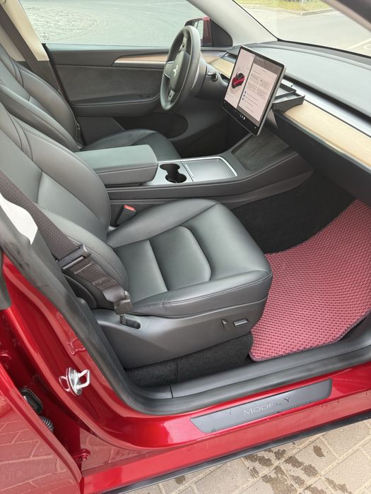 Tesla model Y Dual Motor