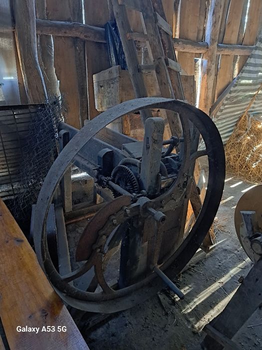 Sieczkarnia ręczna do słomy