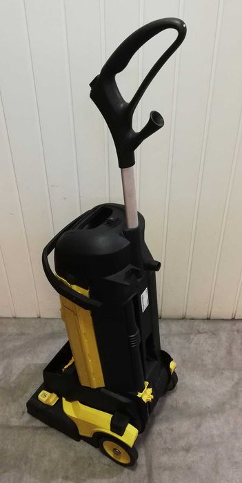 odkurzacz szorowarka karcher BR 30/4 C Bp akumulatorowa + akumulatory