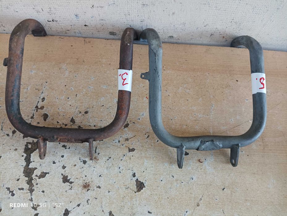 WSK - części - stopki centralne - 4 sztuki