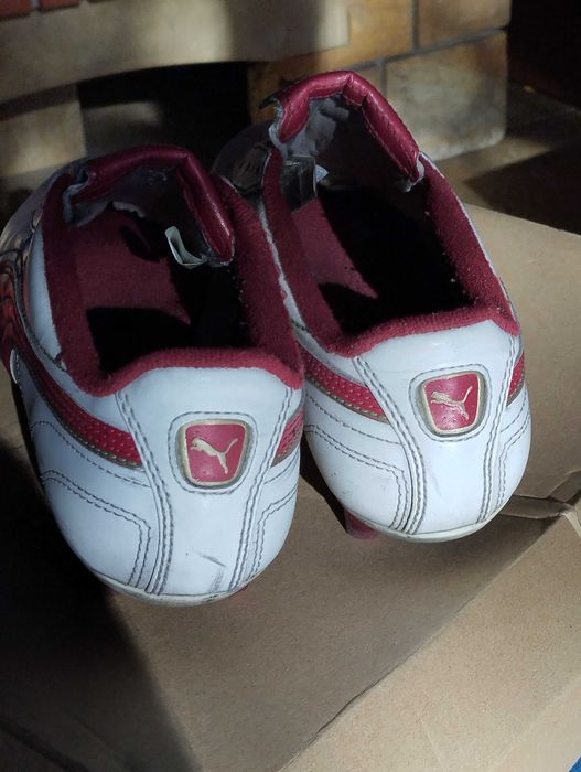 Buty piłkarskie, korki Puma roz. 37,5