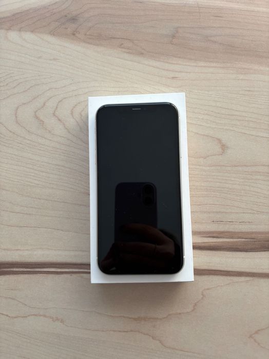 iPhone 11 64GB Branco