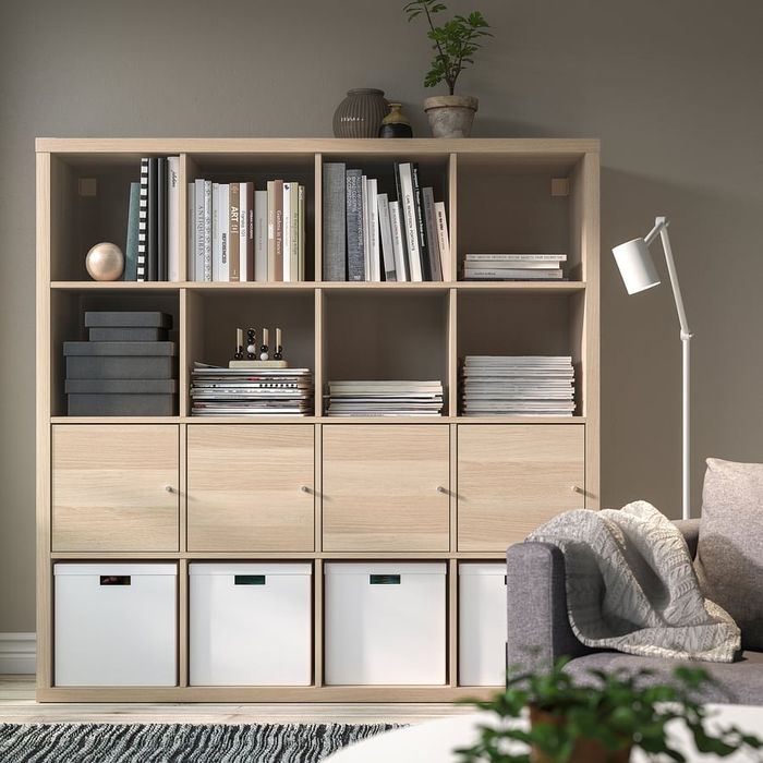 Estante Kallax 1,47m x 1,47m + estrutura Kallax pés brancos
