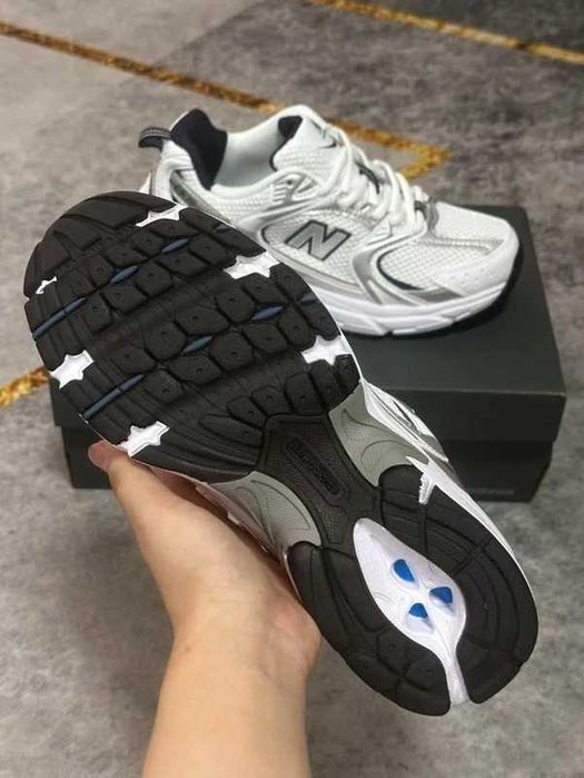ButyDamskie New Balance 530_White_Silver_Navy_Uniseks R.36