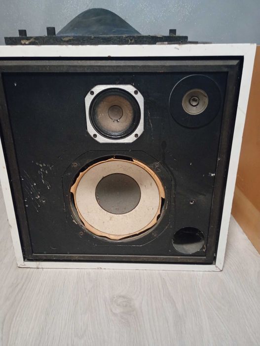 JBL aquarius s105