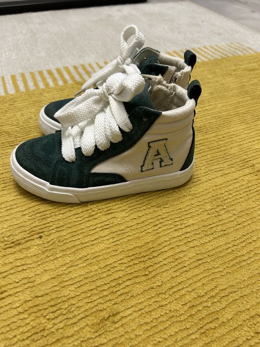 Buty dla chłopca Reserved