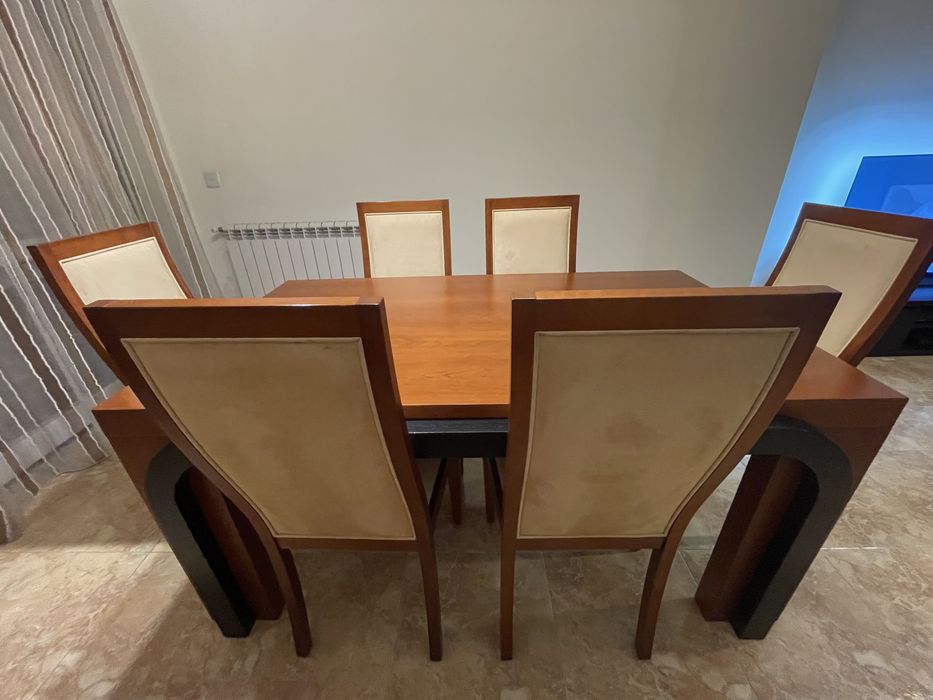 Oportunidade! Mesa Sala + 6 Cadeiras