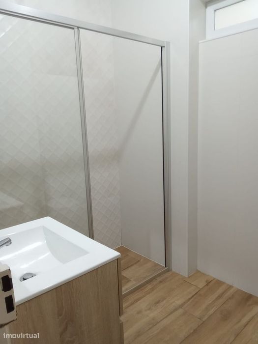 Arrendo apartamento t2 totalmente renovado