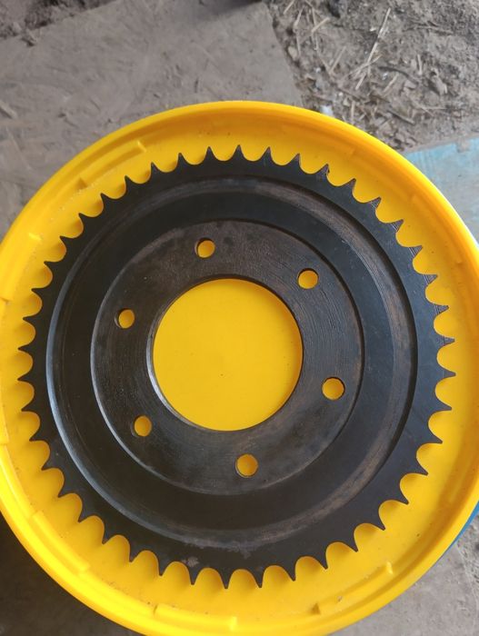 Продам задню зірку до мотоцикла(43зуба)