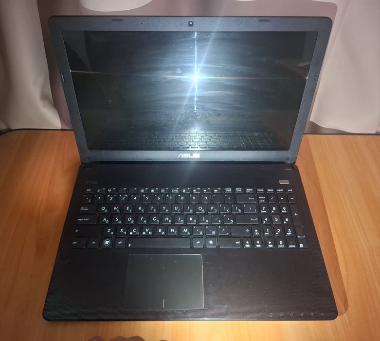 Ноутбук Asus X501U 15.6" / AMD E-450 / 2GB RAM / 512GB HDD Win10 Б/В