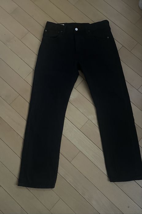 чорні джинси levi’s