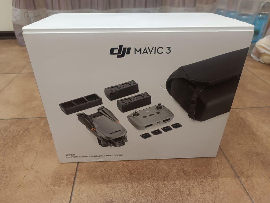 Продам квадрокоптер mavic 3 fly more combo