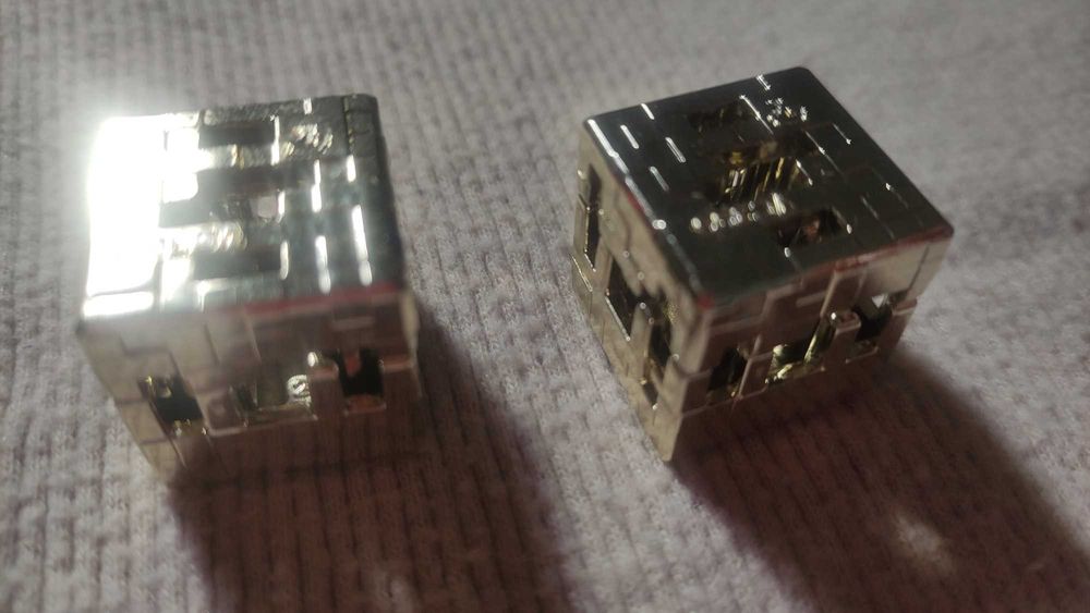 Золотий куб "Майнкрафт"