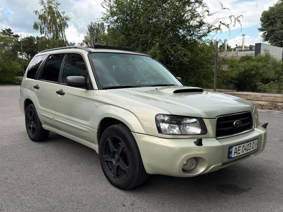 Forester sg5  гарний технічний стан .