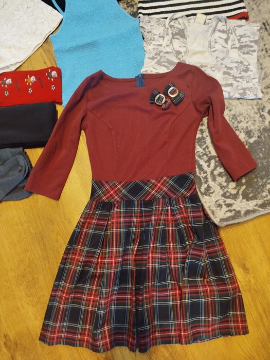Ubrania dziewczęce rozm.140