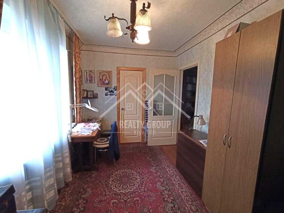 Продаж 2-кімнатна з АВТОНОМКОЮ у Центрі Міста