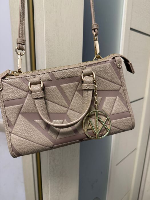 Сумочка Armani.!