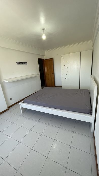 Quarto para Casal em Queluz-Belas | Despesas Incluídas | 500€