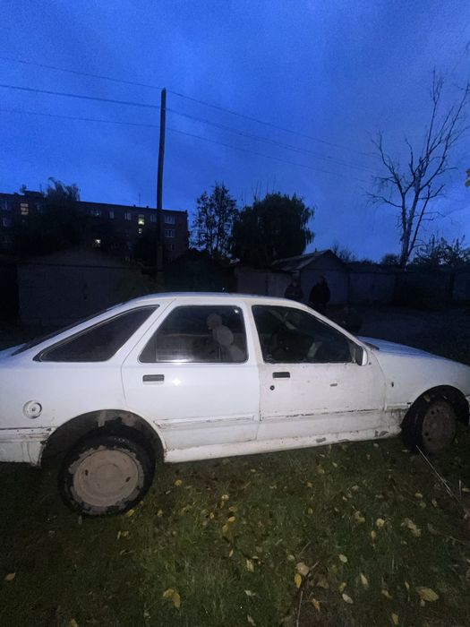Продам Форд сієра 2л газ/бензин
