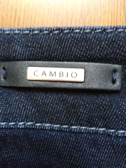 Жіночі джинси ТМ CAMBIO розмір 40 європейський.