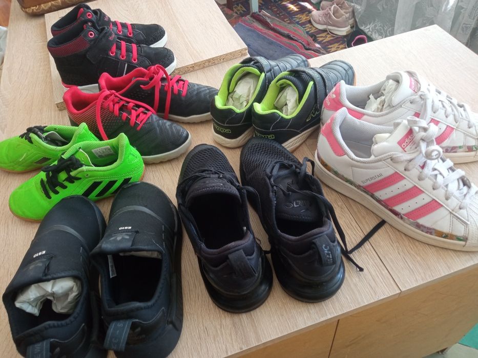 Дитяче взуття пакетом продам