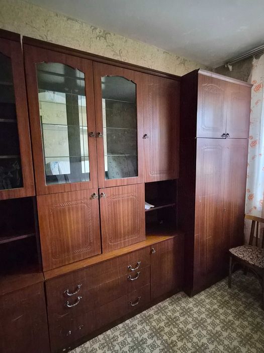 Стінка ( радянських часів, з двома шафами), б/у