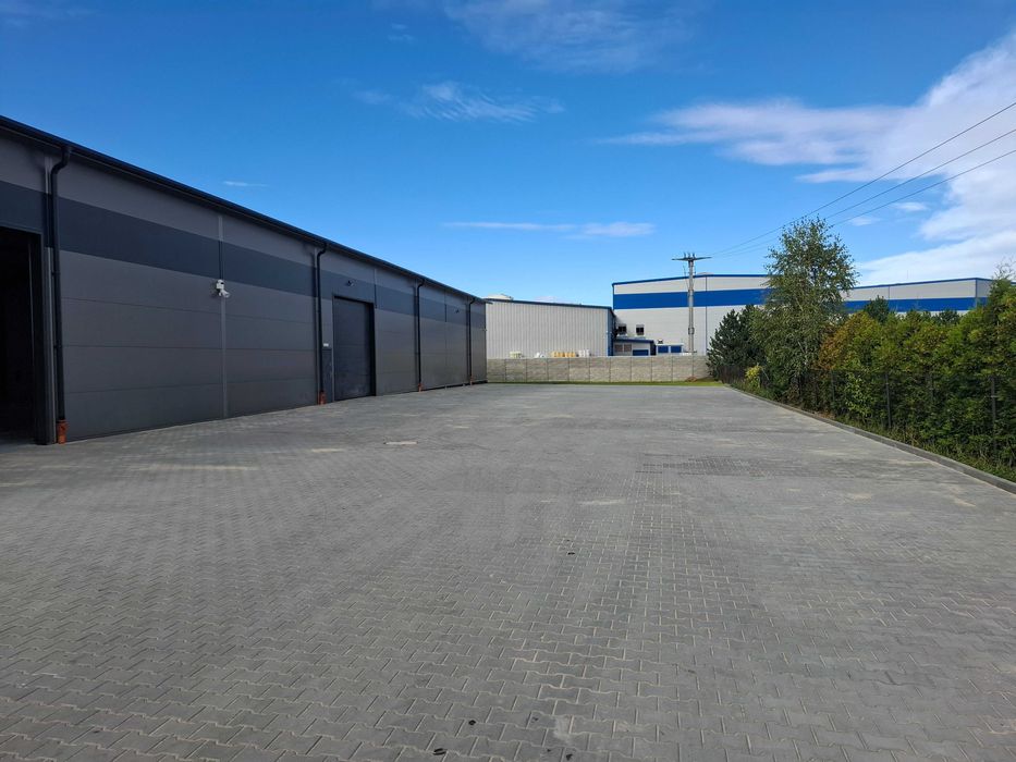 Magazyn 1130 metrów kwadratowych aleja krakowska 10E Wola Mrokowska