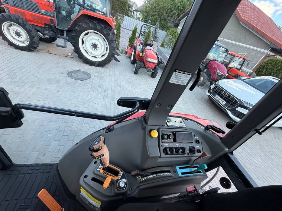 Японський трактор Yanmar