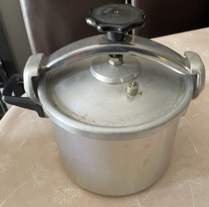 Panela pressão Rei Cesar