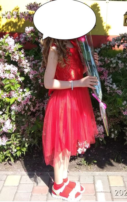 Платье  нарядное. Очень красивое