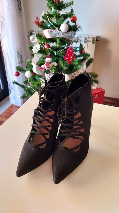 Botim preto 39 Mango