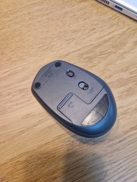 HP ELiteBook 840 G5 i7 12GB RAM 256GB NVMe, Rato Logitech