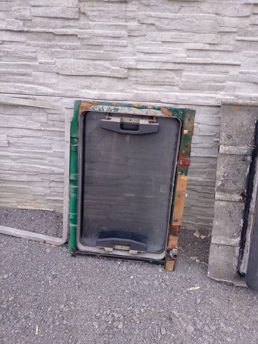 Szyber dach do kampera autobusu