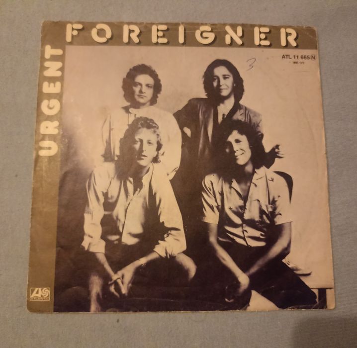 FOREIGNER - URGENT !! SINGIEL !! Journey Toto Styx Saga FM Asia Kansas