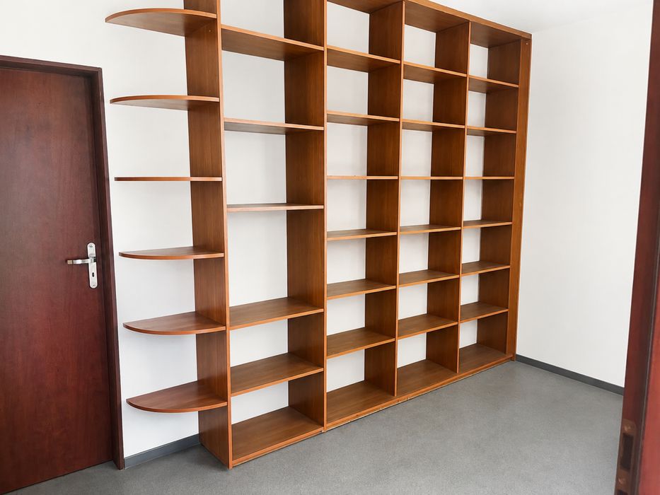 Lokal użytkowy 55 m² – parter, parking, zaplecze, WC