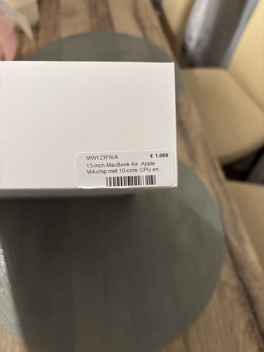 MacBook Air 7 циклів заряду