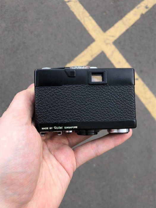 Фотокамера Rollei 35 B