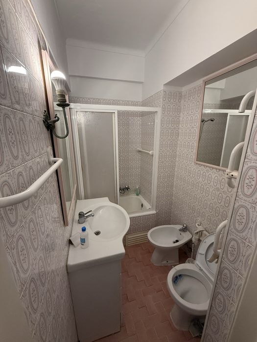 alugo Quarto alges (tudo incluido)