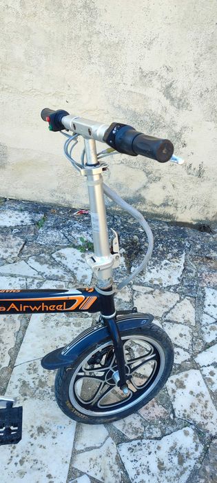 Bicicleta elétrica, dobrável, Airwhell, smart e-bike modelo de 2019. (precisa de bateria e carregador).