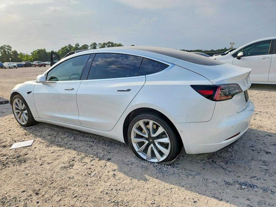 Tesla Model 3 2021 з США