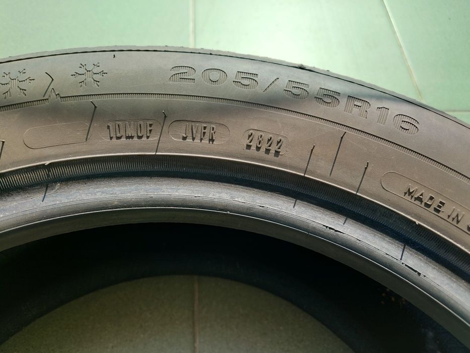 Opony Zimowe DUNLOP 205/55R16 DOT 2822
