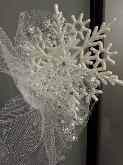 Обруч сніжинка новорічний.