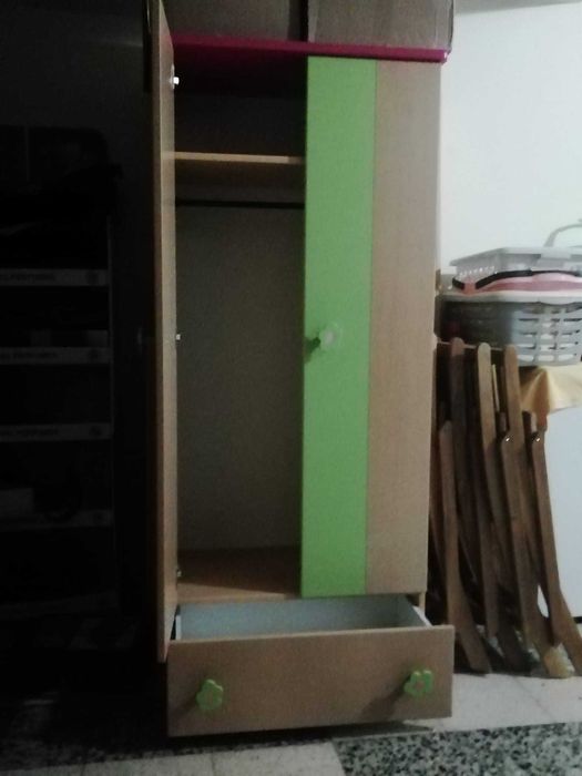 Roupeiro Quarto Menina 2 Portas + 1 gaveta