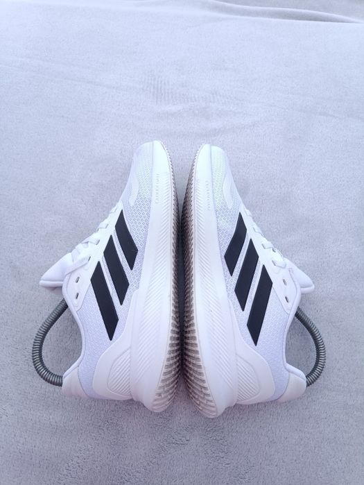 Женские кроссовки 2024 Adidas р37.5-38