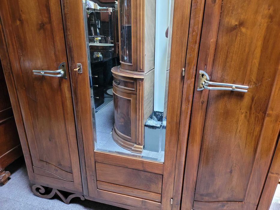 Roupeiro vintage - Bom estado geral