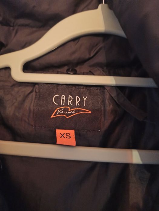 Kurtka czarna XS/S Carry young