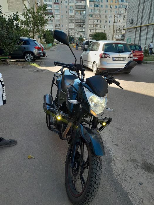Продам мотоцикол Lifan cityr200